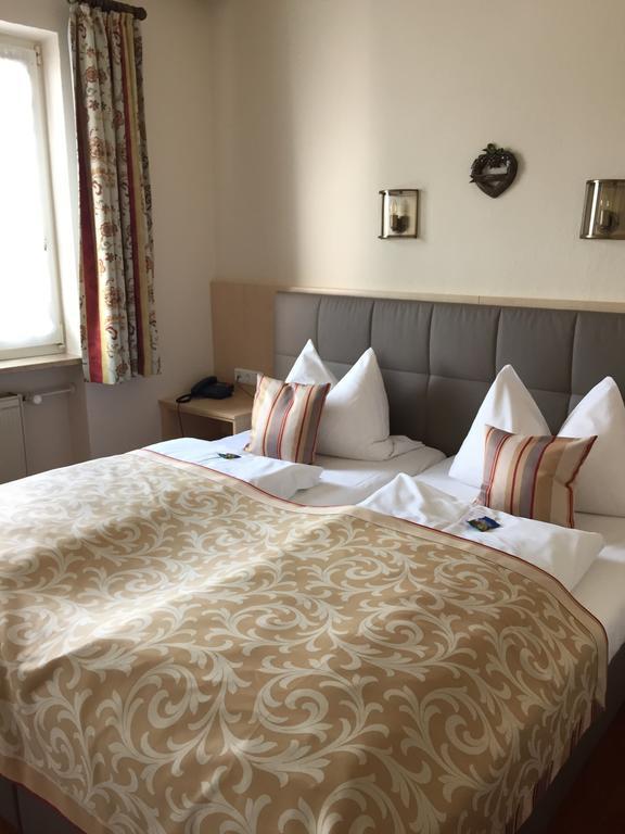 Hotel Grader Neustadt an der Waldnaab Eksteriør billede